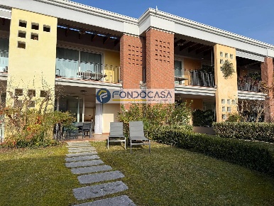 Foto Appartamento in Via giuseppe Mazzini 1, Padenghe sul Garda Centro