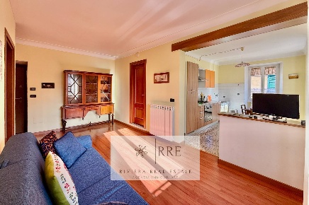 Foto Appartamento in via Garibaldi, Pieve di Teco Centro di 65 m²