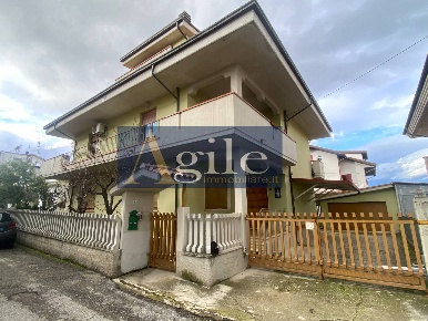 Foto Casa indipendente in via bellini, Sant'Egidio alla Vibrata Centro