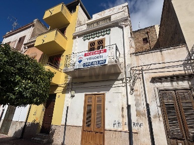 Foto Casa indipendente in Corso Umberto 189, Cinisi Centro di 100 m²