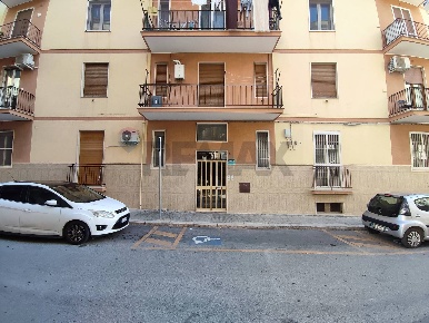 Foto Appartamento in Via Mauro Storelli 5, Bisceglie di 78 m² con 3 locali