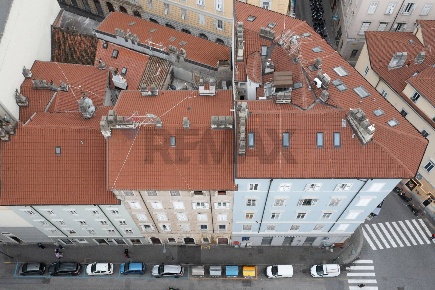 Foto Appartamento in Via Della Pieta' 3, Trieste di 59 m² con 2 locali