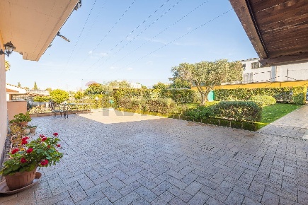 Foto Villa unifamiliare in VIA POGGIO FIORITO 2, Guidonia Montecelio