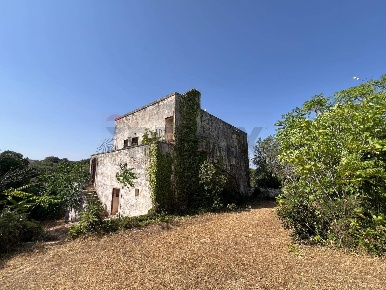 Foto Case semi ndipendenti a Monopoli Gorgofreddo di 123 m² con 5 locali