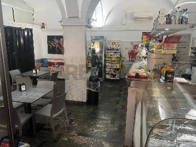 Foto Attività commerciale in piazza  manganelli 46, Graniti di 75 m²