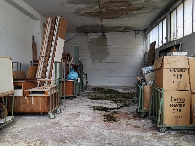 Foto Attività commerciale in via Bologna 10, Calcinaia Fornacette di 62 m²