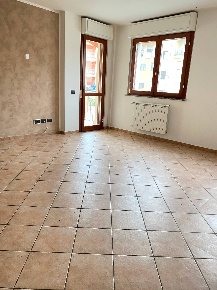 Foto Appartamento a Novara di 123 m² con 4 locali in vendita