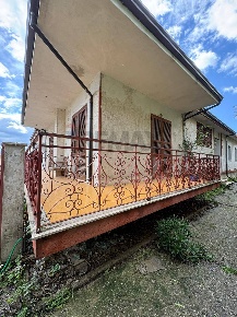 Foto Appartamento in via Bufaletto snc, Roggiano Gravina di 198 m²