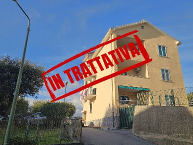 Foto Appartamento in Via Bartolomeo Bianco, Genova Granarolo di 103 m²