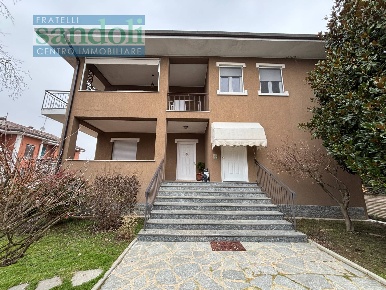 Foto Case semi ndipendenti in Via Buonarroti, Caresanablot di 310 m²