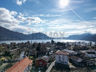 Foto Appartamento in Via Fiumetta 8/A, Omegna Centro di 65 m² con 2 locali