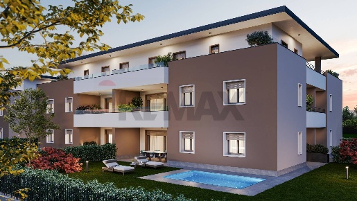 Foto Appartamento in VIA GRAMSCI, Bernareggio Centro di 140 m² con 4 locali