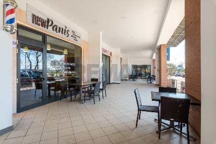 Foto Locale commerciale in Via Flaminia 8, Rignano Flaminio di 75 m²