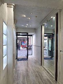 Foto Locale commerciale in Via Bersaglieri Del Po, Ferrara Centro Storico