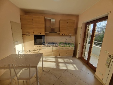 Foto Appartamento in Via Sulmona 95, Chieti Chieti Scalo di 85 m²
