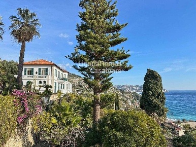Foto Appartamento in Via Dei Colli, Bordighera Centro Storico, Sant'Ampelio