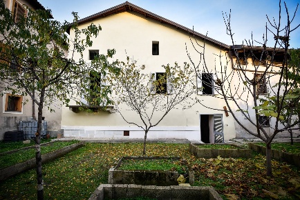 Foto Rustico in VIA TORINO 64, Caselle Torinese Centro di 260 m² in vendita