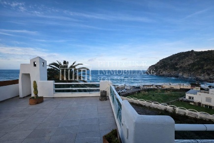 Foto Attico in Via Tommaso Cigliano, Forio Centro di 200 m² con 7 locali