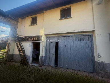 Foto Magazzino in Via Don Giovanni Minzoni 4, Locate di Triulzi Centro