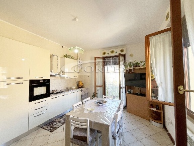 Foto Appartamento in Via Unità d'Italia, Umbertide di 80 m² con 3 locali