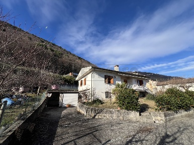 Foto Villa singola a Romano d'Ezzelino di 200 m² in vendita