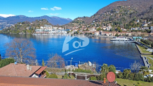 Foto Appartamento in Via Acquanera 21, Laveno-Mombello Laveno di 65 m²