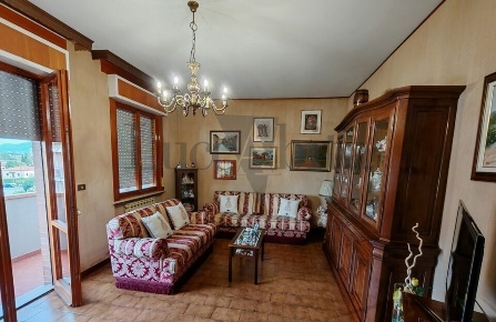 Foto Appartamento in Via Cesare Sardi 52, Lucca Sant'Anna di 120 m²