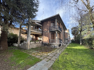 Foto Appartamento a Cavriago Centro Storico di 150 m² con 5 locali