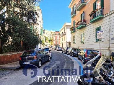 Foto Appartamento in Via Antonio Mancini 22, Napoli Vomero di 103 m²