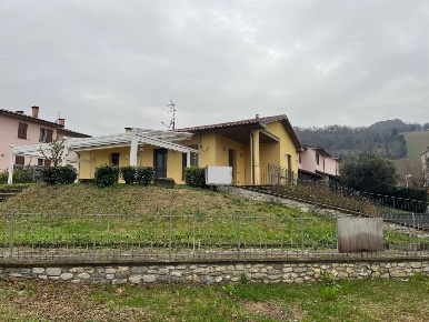Foto Villa singola in Via Leonardo da Vinci 1, Novafeltria di 220 m²