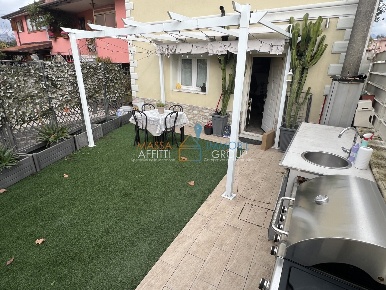 Foto Villa singola in Via della Gora 88, Massa Centro di 55 m² con 2 locali