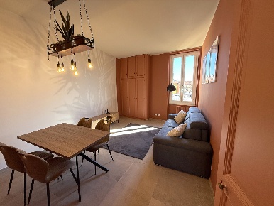 Foto Appartamento a Sanremo Centro Storico di 58 m² con 2 locali in vendita