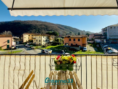 Foto Appartamento in Via Ragnara 5, Arcola di 100 m² con 4 locali