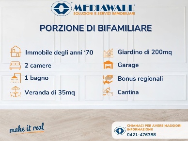 Foto Villa bifamiliare a Porcia Centro di 121 m² con 5 locali in vendita