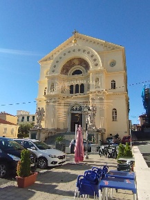 Foto Locale commerciale in Via Circonvallazione, Sanremo Bussana di 45 m²