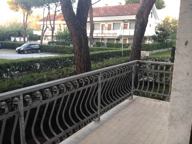 Foto Appartamento a Massa Ronchi - Poveromo di 93 m² con 6 locali