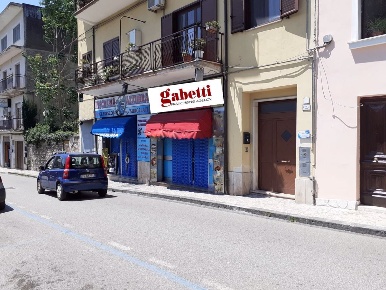 Foto Negozio in Via Dante Alighieri 21, Piedimonte Matese di 35 m²