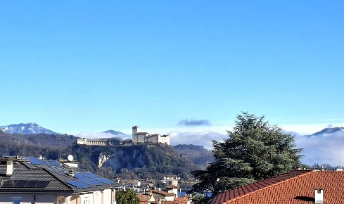 Foto Appartamento in VIA martiri liberta', Arona Centro di 120 m²