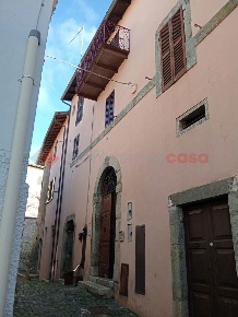 Foto Appartamento in Via Roma 3, Riofreddo di 147 m² con 8 locali
