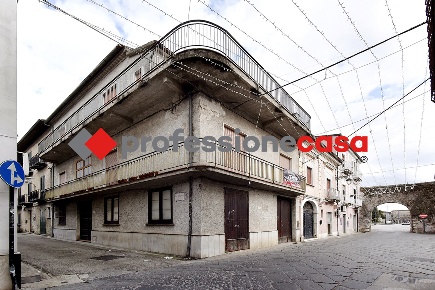 Foto Casa indipendente in Via Maddalena 2, Alife Centro di 239 m²