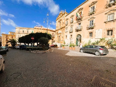 Foto Appartamento in Cortile Scribani 2, Agrigento Centro Storico di 200 m²