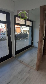 Foto Negozio in PIAZZA Della Vittoria 81, Cordenons Centro di 37 m²