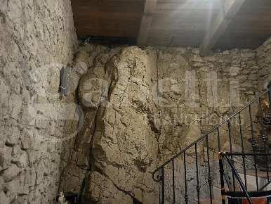 Foto Casa indipendente in Via Castello snc, Baia e Latina Baia di 150 m²