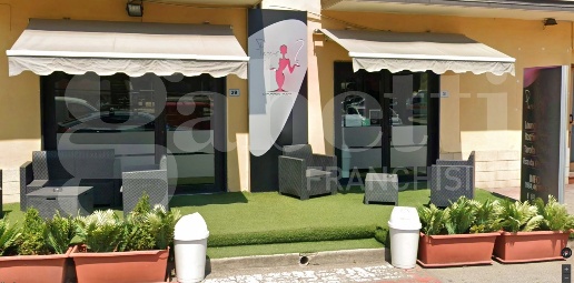 Foto Ristorante in Via Giorgio De Chirico 29, Rende Ortomatera di 120 m²