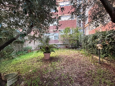 Foto Appartamento in Via Pienza 230, Roma Nuovo Salario di 164 m²