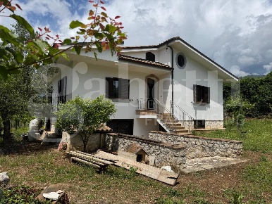 Foto Villa singola in Via Sala snc, San Potito Sannitico di 300 m²