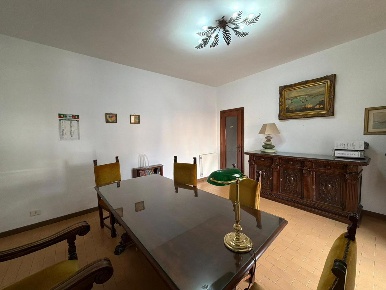 Foto Ufficio in Viale Bonomi snc, Cassino Centro di 140 m² con 5 locali