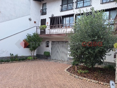 Foto Casa indipendente in Jaan De Fernex, Cressa Centro di 278 m²