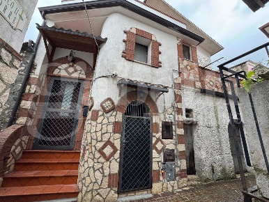 Foto Casa indipendente in Vicolo Sant'Andrea snc, Pratella Centro di 50 m²
