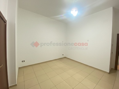 Foto Casa indipendente in Via Lazio 85, Grottaglie di 84 m² con 2 locali
